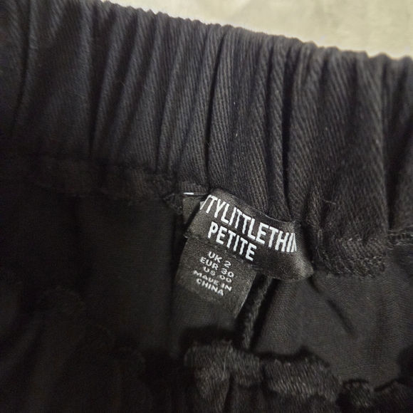 PrettyLittleThing Black Elastic Waist Pants -cargo Size 0 - Picture 2 of 7